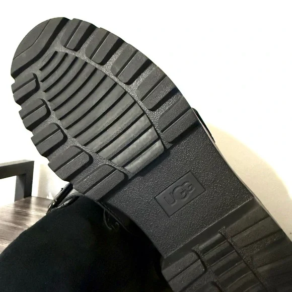 NEW UGG ZORRAH CALF HAIR BLACK BOOT Size: 11 - Picture 5 of 9